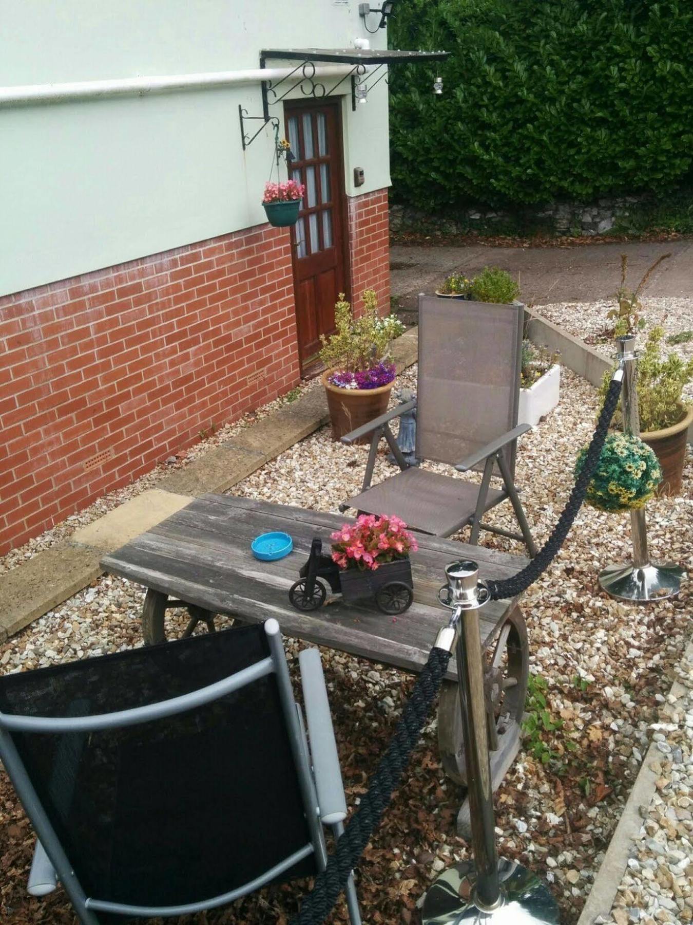 Stunning Countryside Views & Private Balcony! Cozy Room, 3 Miles To Lyme Regis - Free Parking & Wifi Axminster Exterior foto
