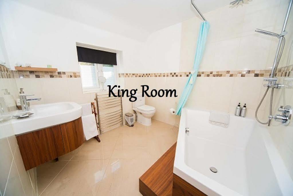 Stunning Countryside Views & Private Balcony! Cozy Room, 3 Miles To Lyme Regis - Free Parking & Wifi Axminster Exterior foto